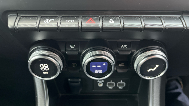 Renault Captur 1.0 TCE 90 Iconic 5dr Petrol Hatchback